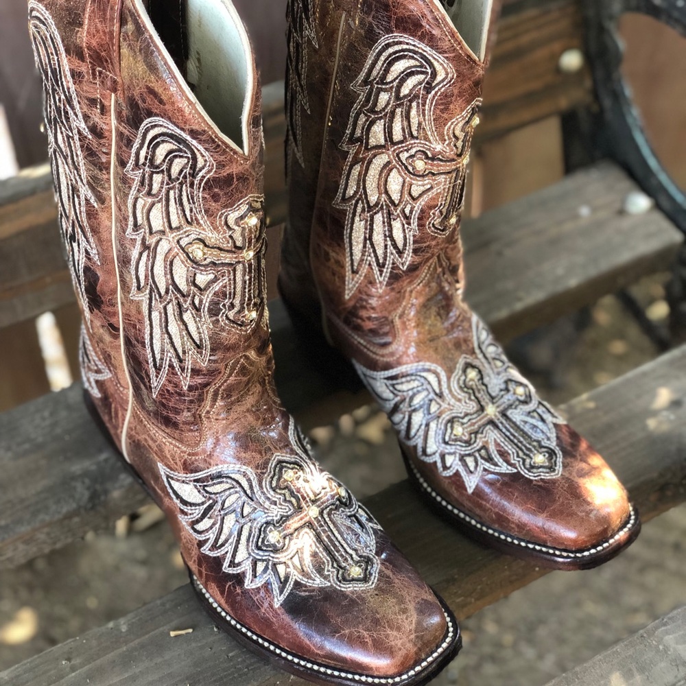 Diamonds boots leather